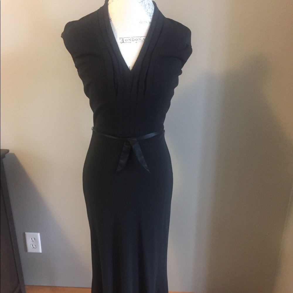 Carmen Marc Valvo Collection Black Midi Dress